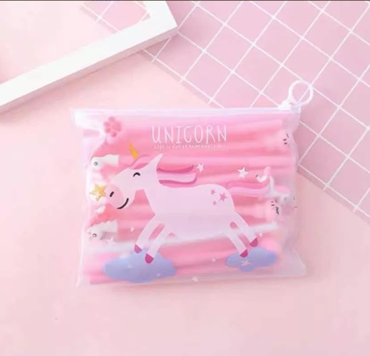Set 20 Lápices Diferentes Diseño Con Estuche Unicornio